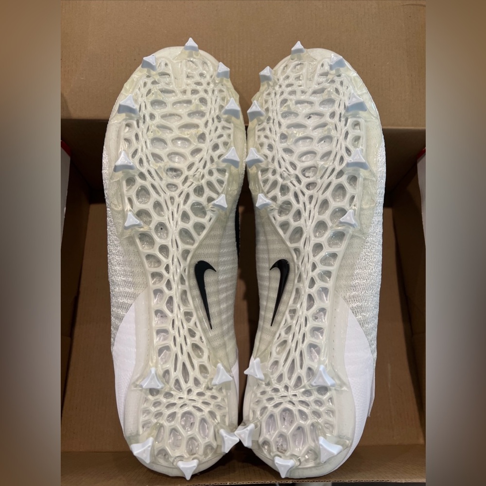 Size 14 Nike Alpha Menace Elite 2 Flyknit White Football Cleats AO3374-101 - Picture 6 of 7